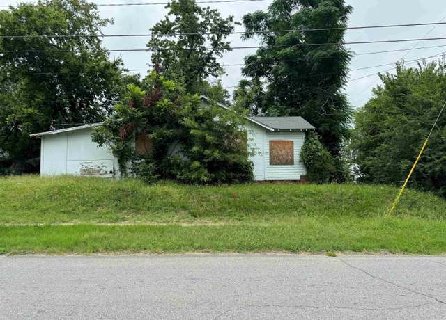 Property at 1801 N Poplar St, North Little Rock, AR 72114, 2 beds, 1 bath