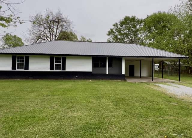 Property at 417 W Forrest St, Jonesboro, AR 72401, 3 beds, 2 baths