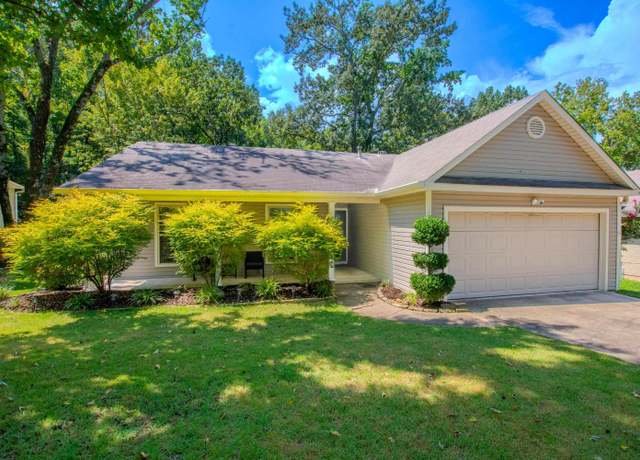 Property at 40 Mine Hill Dr, North Little Rock, AR 72118, 3 beds, 2 baths