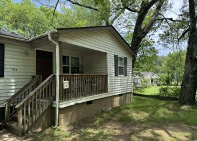 Property at 411 Palmetto St, Hot Springs, AR 71901, 3 beds, 1 bath