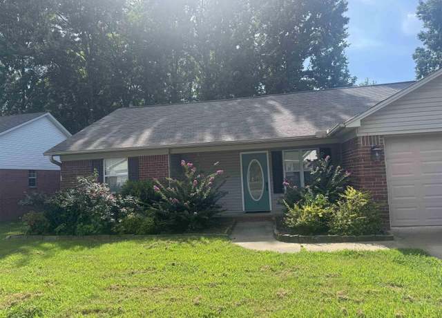 Property at 103 Lelia Ln, Searcy, AR 72143, 3 beds, 2 baths