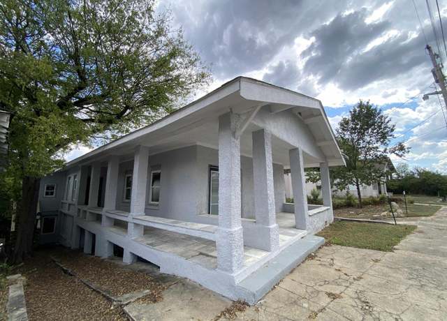 Property at 119 Rugg St, Hot Springs, AR 71901, 3 beds