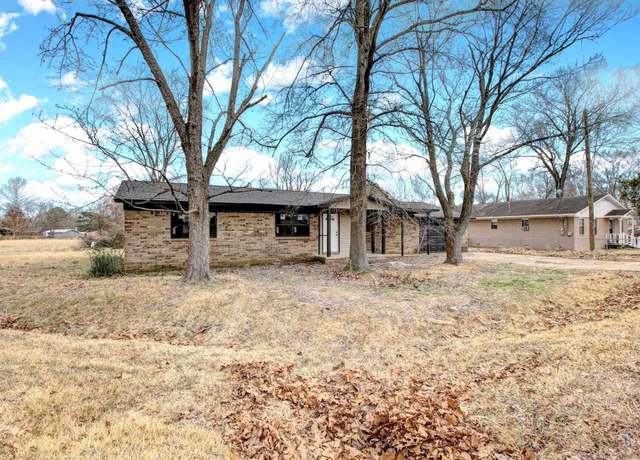 Property at 204 N Apple, Beebe, AR 72012, 3 beds, 2 baths