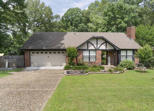 Property at 413 Lynnewood, Jacksonville, AR 72076, 3 beds, 2 baths