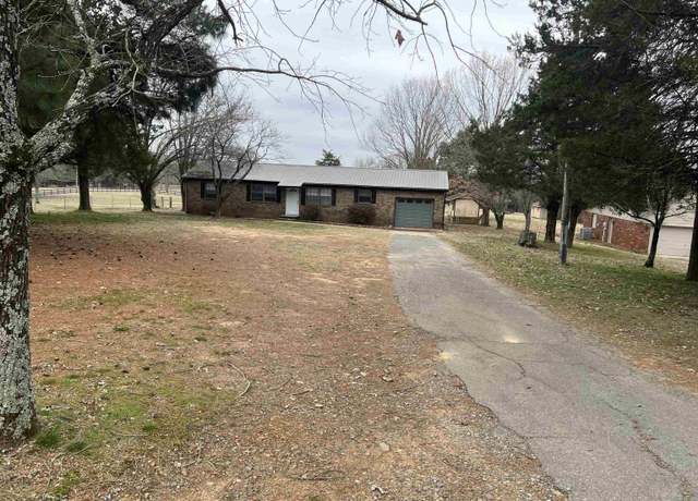 Property at 288 Lower Ridge Rd, Conway, AR 72032, 4 beds, 2 baths