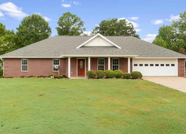 Property at 145 Charles Thomas Blvd, Searcy, AR, 4 beds, 2 baths