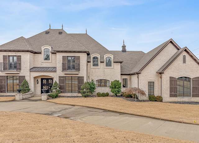 Property at 4205 Nobhill Cir, Jonesboro, AR 72404, 6 beds, 5.5 baths