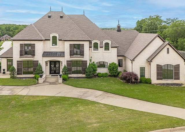 Property at 4205 Nobhill Cir, Jonesboro, AR 72404, 6 beds, 5.5 baths