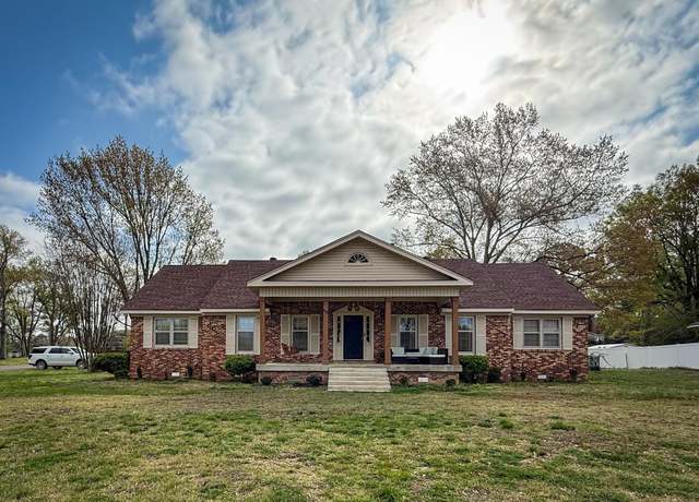 Property at 594 Malone St, Wynne, AR 72396, 5 beds, 3 baths