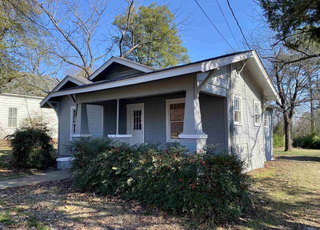 Property at 312 N Montgomery St, Clarksville, AR 72830, 3 beds, 1 bath