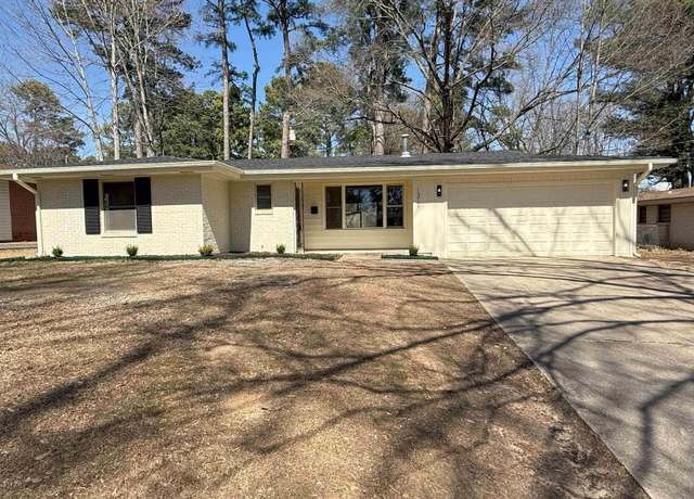 Property at 1312 Lee St, Jacksonville, AR 72076, 3 beds, 1.5 baths