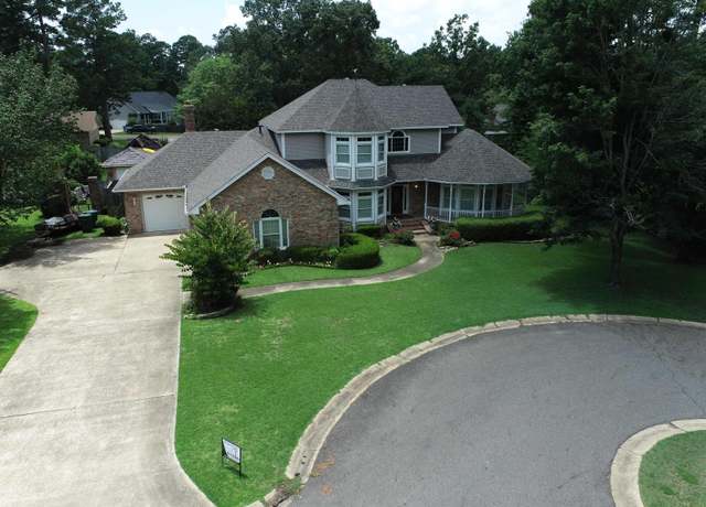 Property at 13 Tanglewood Dr, Magnolia, AR 71753, 3 beds, 2.5 baths