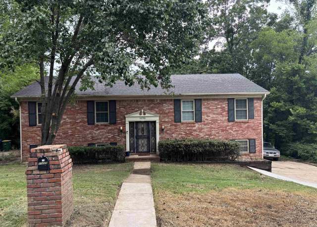 Property at 11220 Bainbridge Dr, Little Rock, AR 72212, 5 beds, 3 baths
