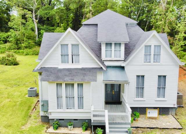 Property at 124 Clifton St, Camden, AR 71701, 5 beds, 5 baths