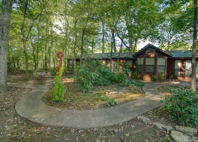 Property at 5 Valley Ln, Heber Springs, AR 72543, 3 beds, 3 baths