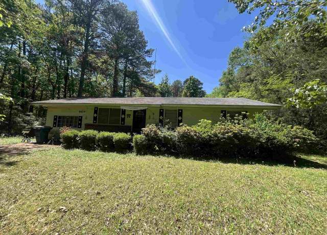 Property at 6624 Honeysuckle Ln, Little Rock, AR 72204, 3 beds, 1.5 baths