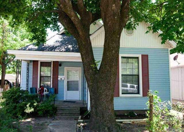 Property at 1105 E 17th St, Little Rock, AR 72202, 3 beds, 1 bath