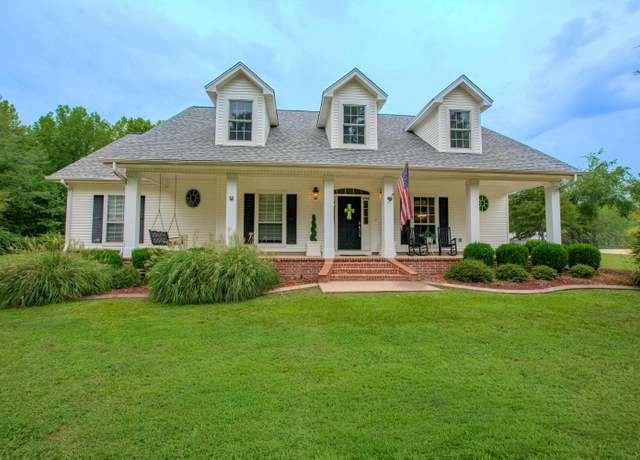 Property at 8900 Hinkson Rd, Benton, AR 72019, 4 beds, 3.5 baths
