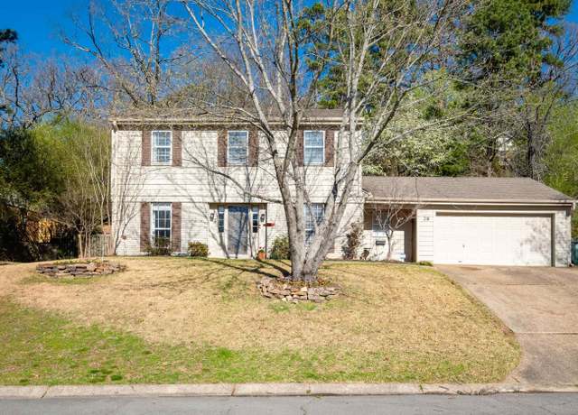 Property at 218 Auburn Dr, Little Rock, AR 72205, 4 beds, 3 baths