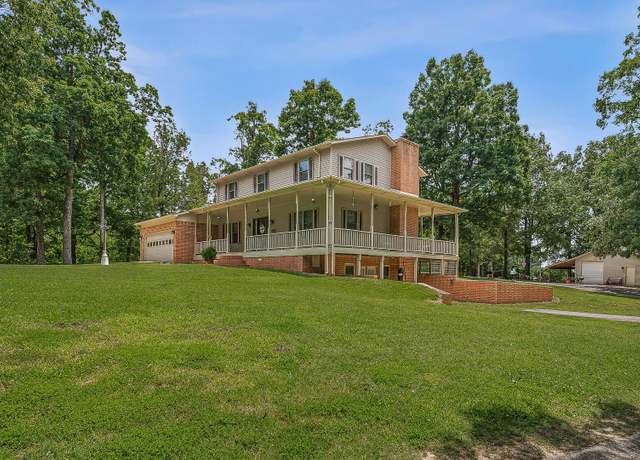 Property at 3000 Porter Dr, Paragould, AR 72450, 4 beds, 4 baths