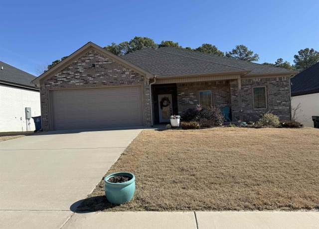Property at 3027 Sue St, Benton, AR 72015, 4 beds, 2 baths