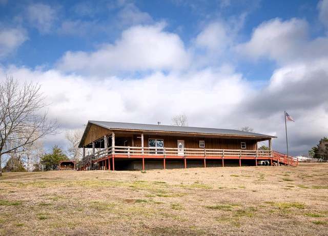 Property at 1034 Polk Road 47, Mena, AR, 3 beds, 2.5 baths