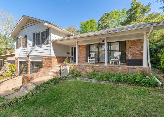 Property at 6108 Evergreen Dr, Little Rock, AR 72207, 3 beds, 2.5 baths