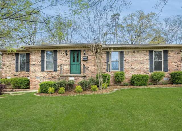 Property at 8224 Alvin Ct, Little Rock, AR 72227, 4 beds, 3 baths