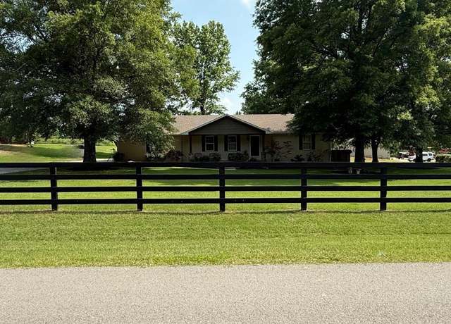 Property at 641 Greene 729 Rd, Paragould, AR 72450, 3 beds, 2.5 baths