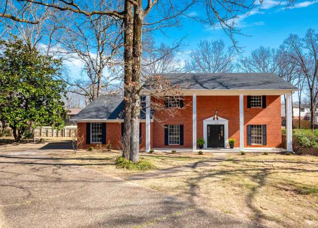 Property at 1309 Winnebago Dr, North Little Rock, AR 72116, 4 beds, 3 baths