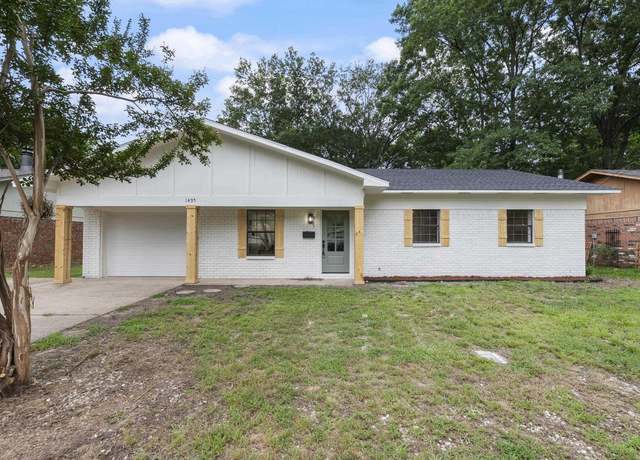 Property at 1495 Manor St, Conway, AR 72034, 3 beds, 1.5 baths