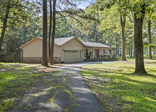Property at 8611 Yellow Oak Dr, Jacksonville, AR 72076, 3 beds, 2 baths