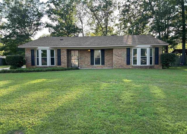 Property at 6104 Timber Lk, Pine Bluff, AR 71603, 3 beds, 2 baths