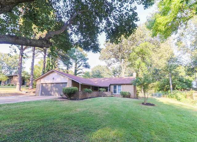 Property at 208 Cater, Jonesboro, AR 72405, 3 beds, 2 baths