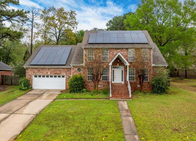 Property at 5 Crystal Mountain Dr, Maumelle, AR 72113, 5 beds, 3.5 baths