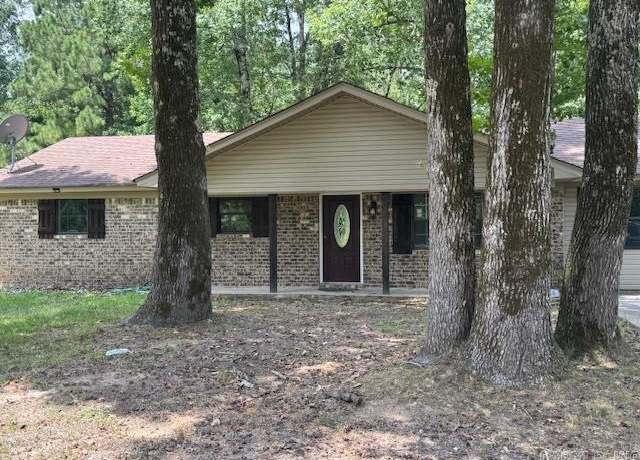 Property at 3816 Petty Rd, Pine Bluff, AR 71603, 3 beds, 2 baths