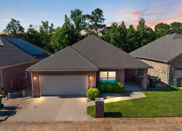 Property at 8 Pennsylvania Ct, Little Rock, AR 72223, 3 beds, 2 baths