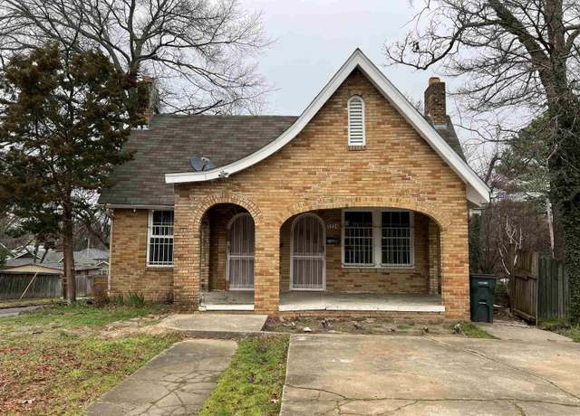 Property at 3224 W 11 St, Little Rock, AR 72204, 3 beds, 2 baths