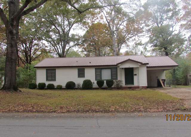 Property at 1402 Parkway, Crossett, AR 71635, 3 beds, 2 baths