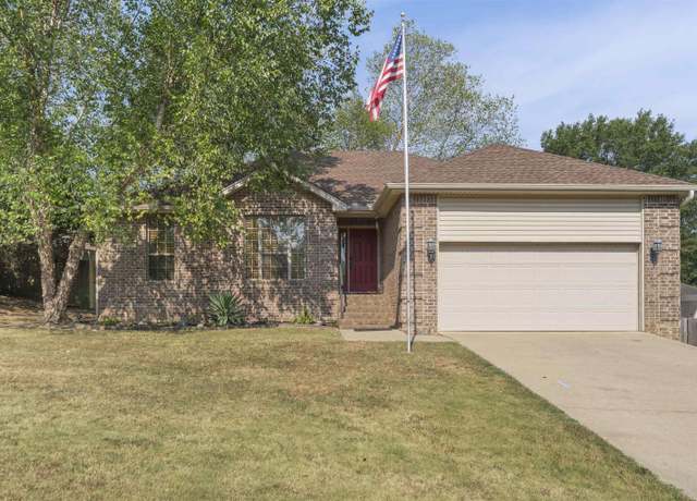 Property at 134 Weathering Dr, Austin, AR 72007, 3 beds, 2 baths