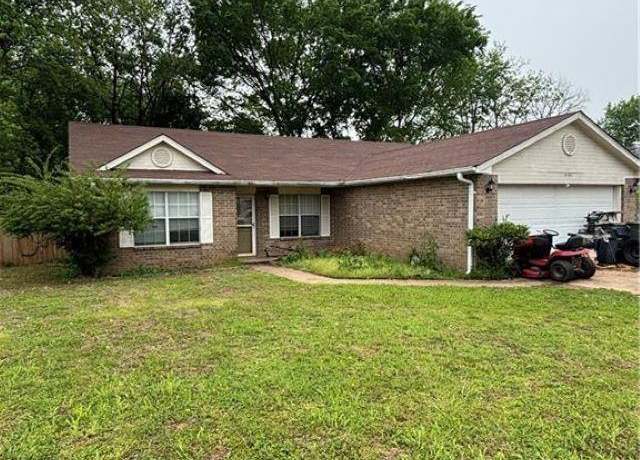 Property at 6367 W Abilene Dr, Fayetteville, AR 72704, 3 beds, 2 baths
