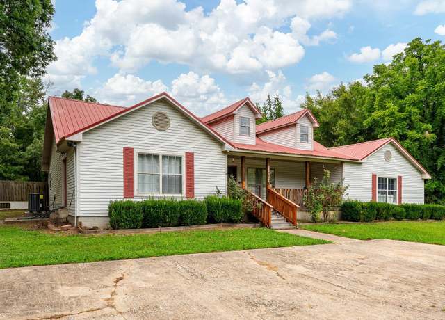 Property at 980 S Highway 305, Searcy, AR 72143, 4 beds, 2 baths