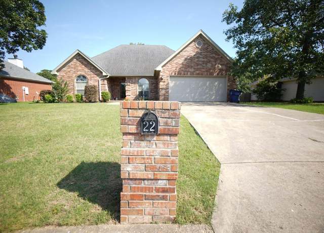 Property at 22 W Point Dr, Maumelle, AR 72113, 4 beds, 2 baths