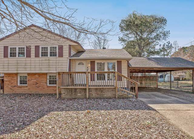 Property at 1501 Dana Debbie St, Jonesboro, AR, 4 beds, 2 baths