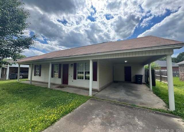 Property at 127 Fieldcrest Dr, Searcy, AR 72143, 3 beds, 1 bath