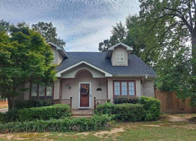 Property at 108 Bob-o-link Ln, Sherwood, AR 72120, 3 beds, 2 baths
