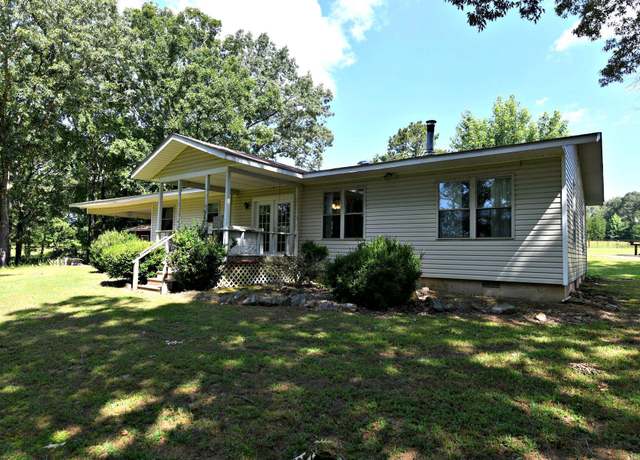 Property at 132 Deshong Ln, Mena, AR 71953, 2 beds, 2 baths