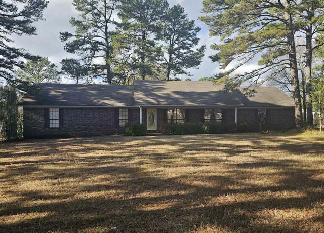 Property at 265 Wakerobin Rd, Russellville, AR 72802, 4 beds, 2.5 baths