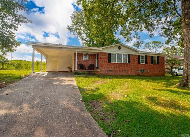 Property at 523 Woodland Dr, Benton, AR 72015, 3 beds, 2 baths