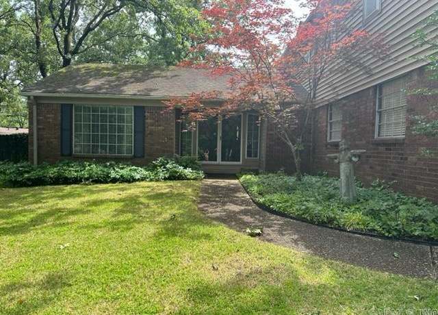 Property at 8 Minnehaha Ct, North Little Rock, AR 72116, 4 beds, 2.5 baths
